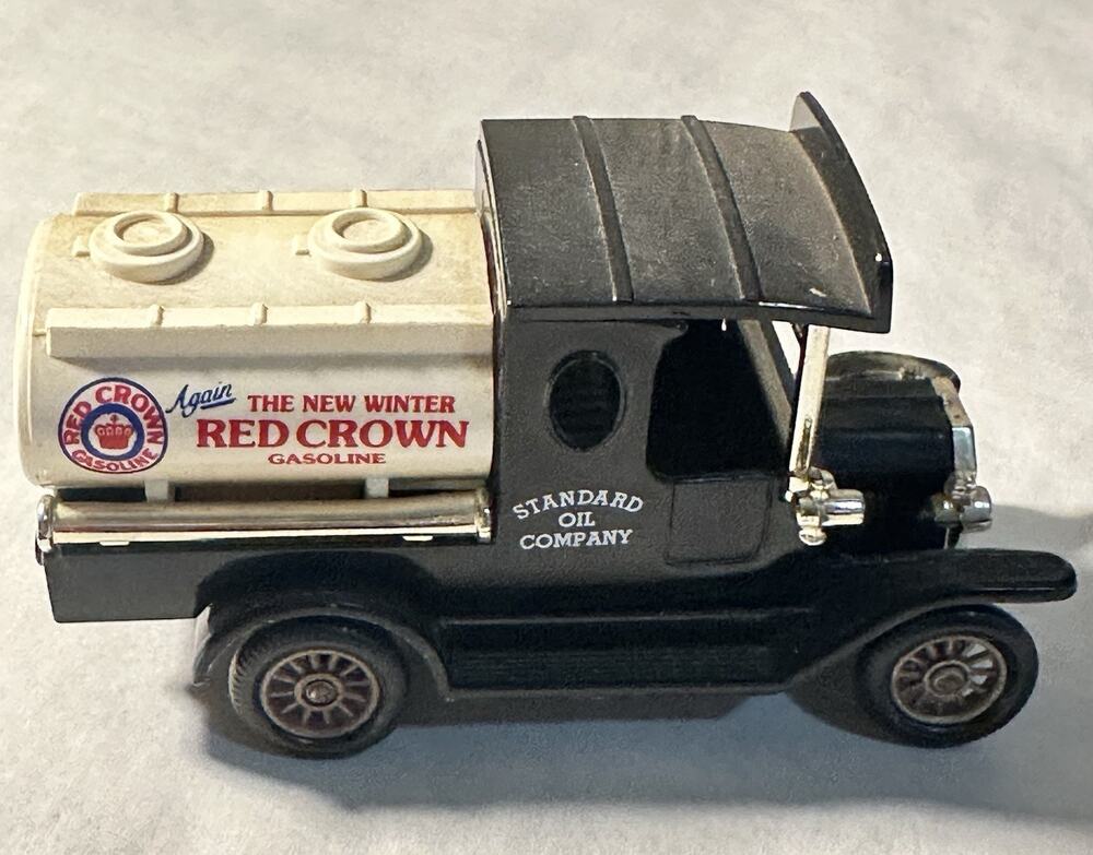 Vintage Lledo 1920 Ford Model T Red Crown Gasoline Standard Oil Chevron 3.5” 204